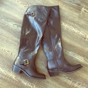 Brown knee high boots size 6.5 women’s